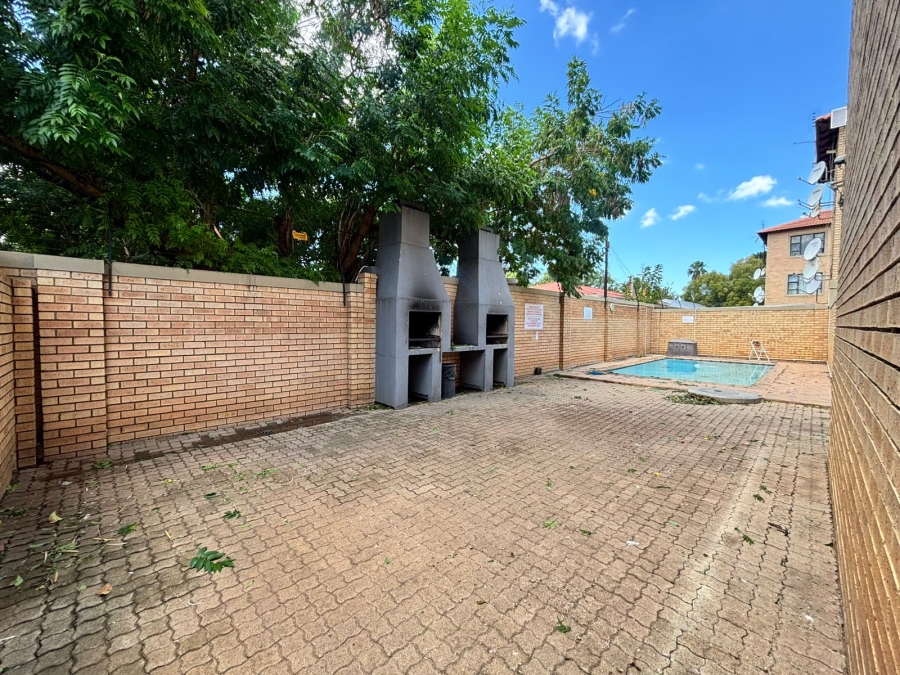 1 Bedroom Property for Sale in Potchefstroom North West